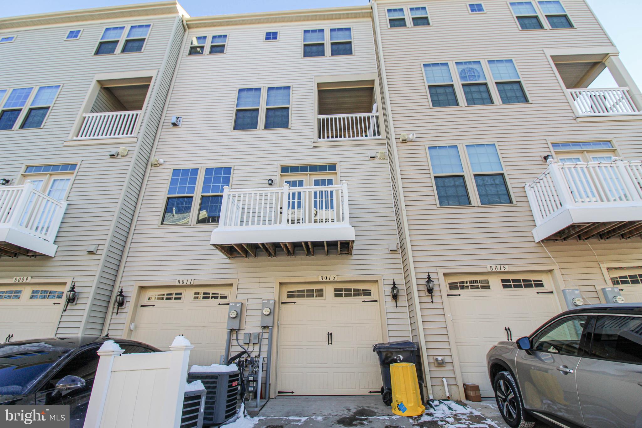 ORCHARD SQUARE - Residential