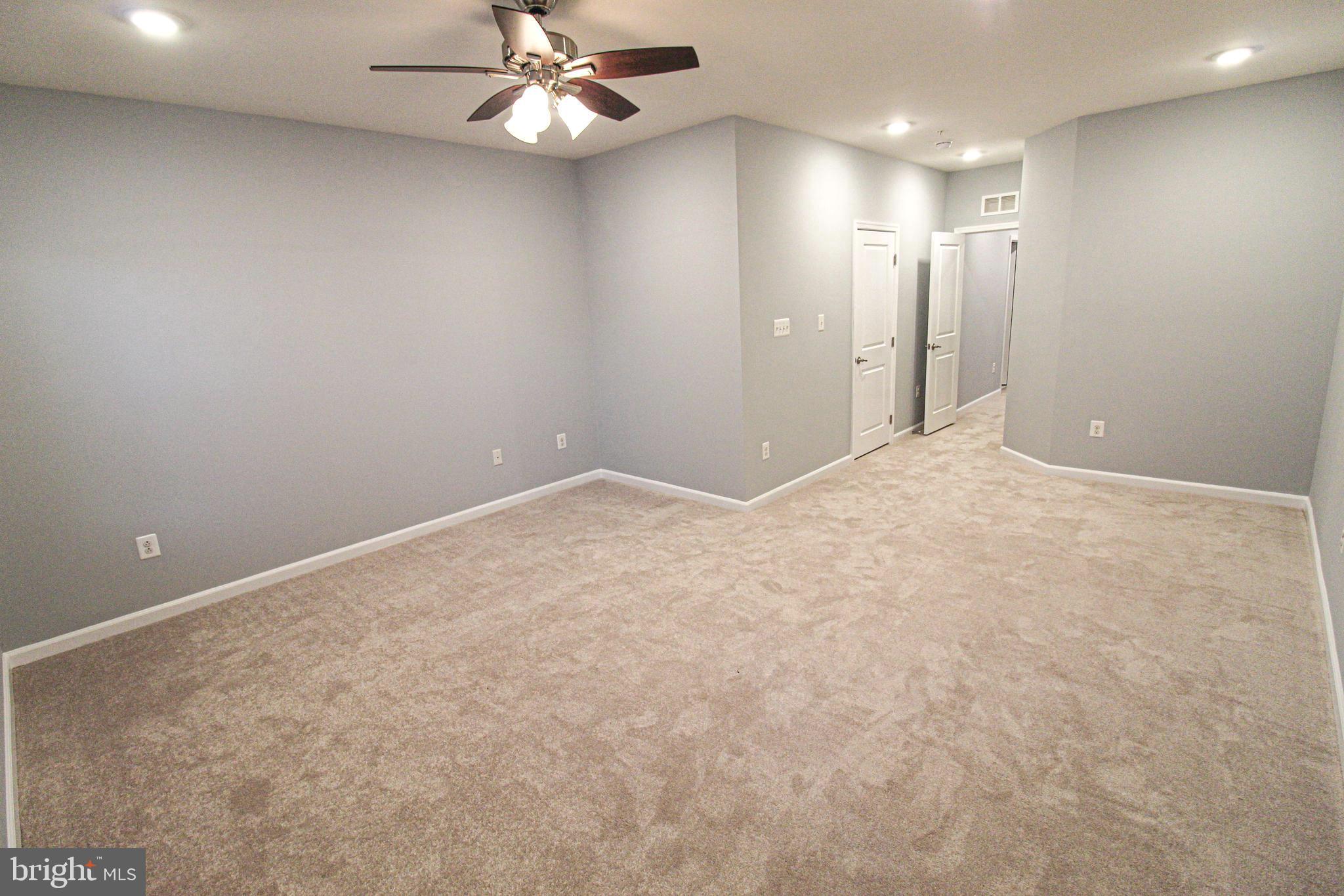 ORCHARD SQUARE - Residential