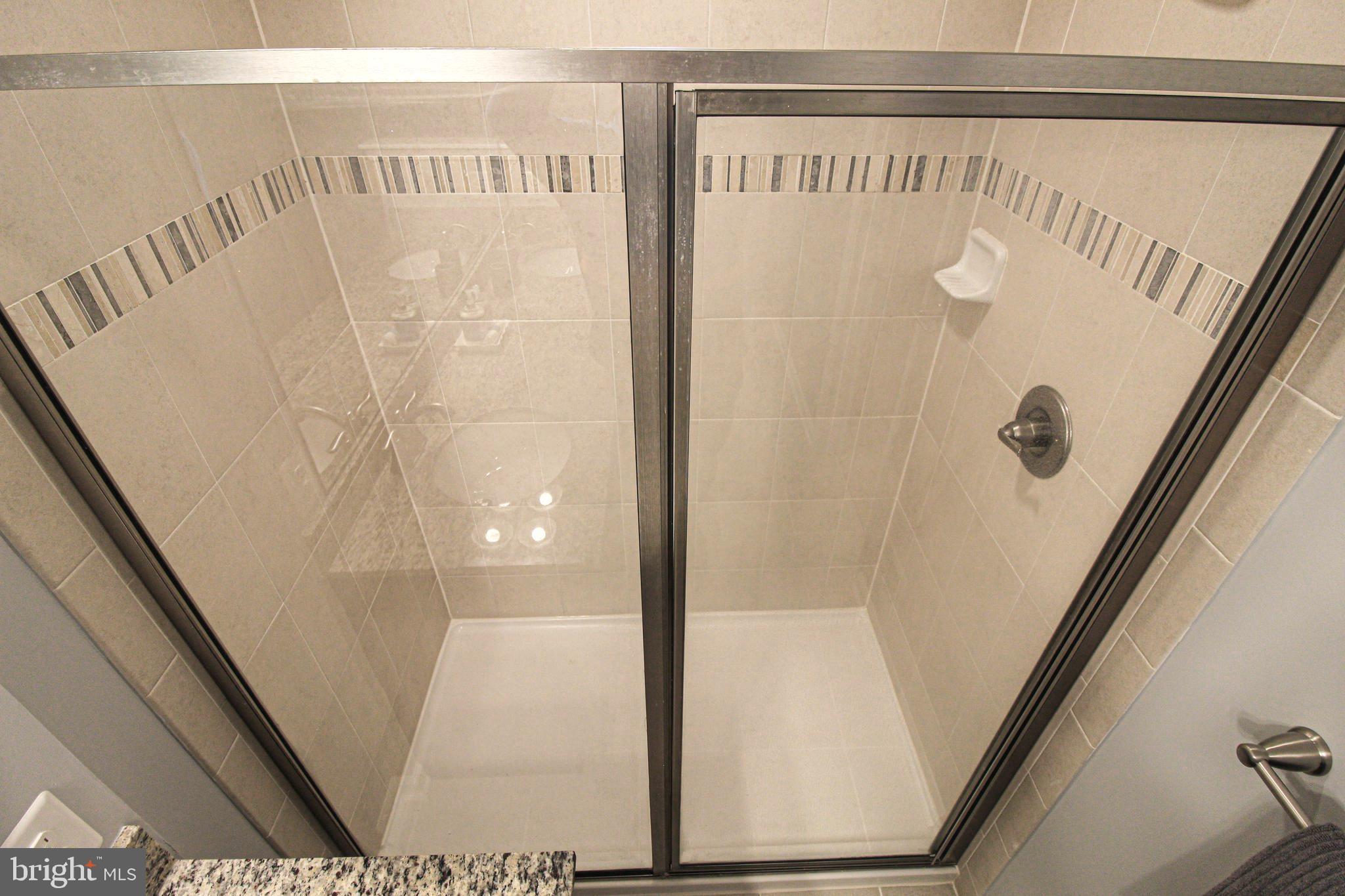 ORCHARD SQUARE - Residential