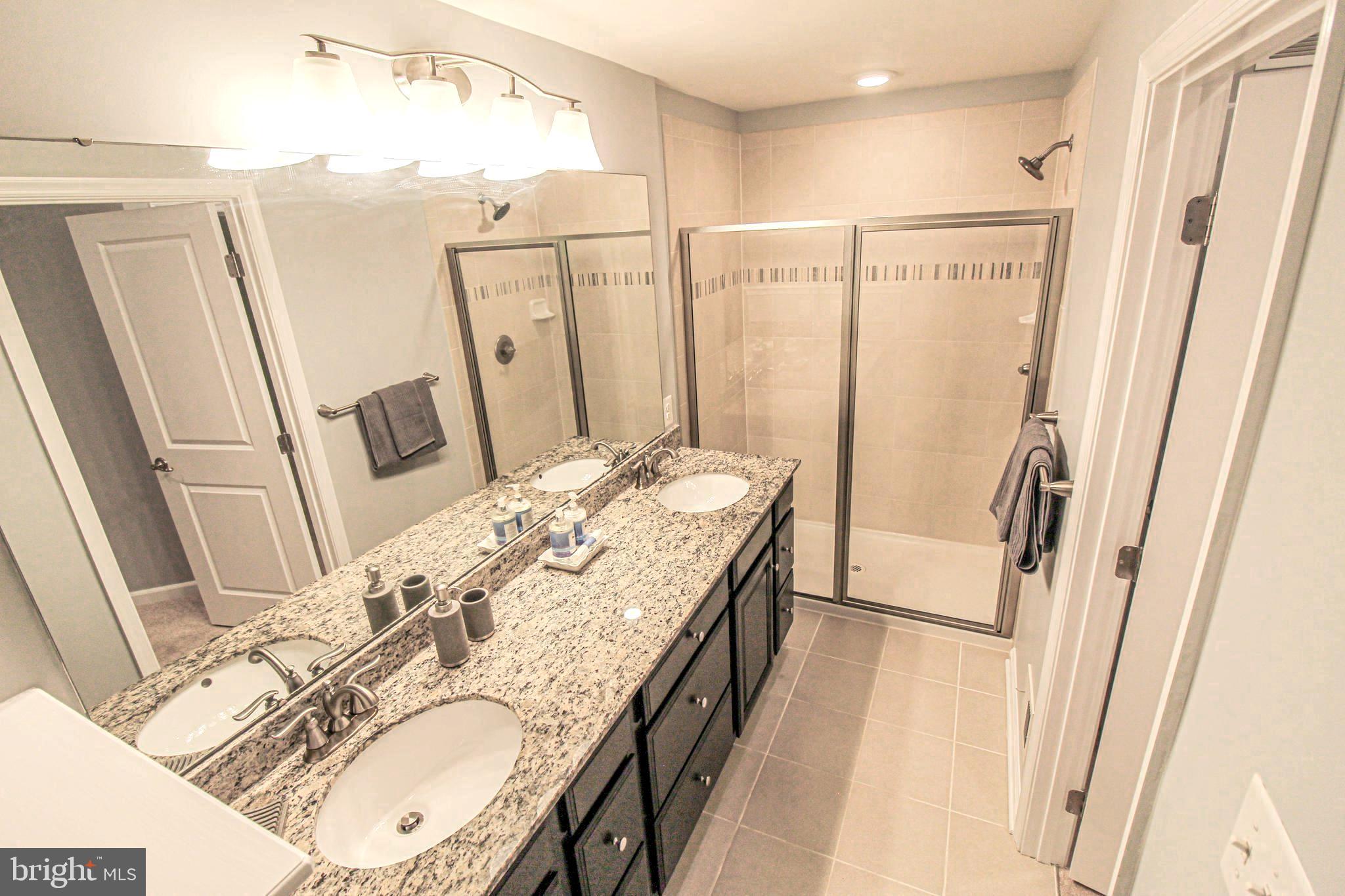 ORCHARD SQUARE - Residential