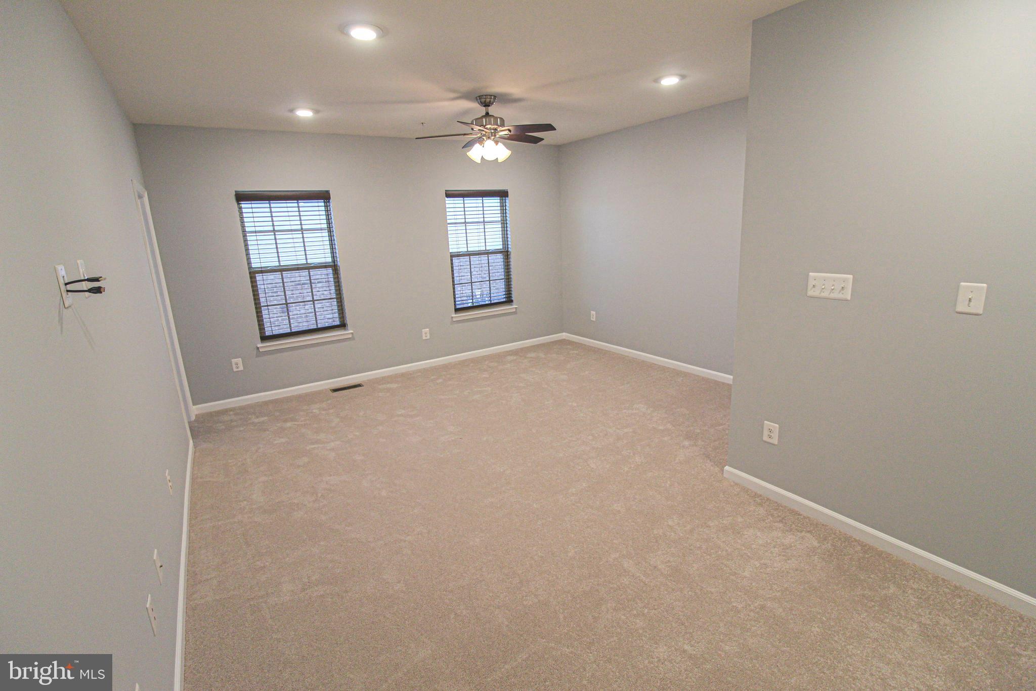 ORCHARD SQUARE - Residential