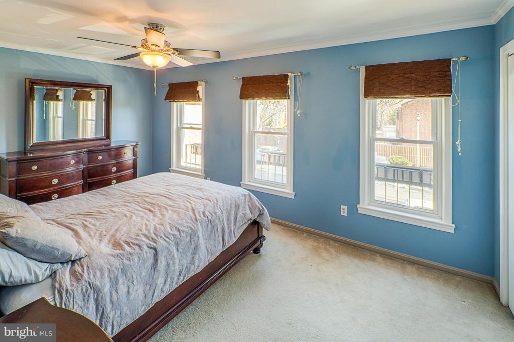 VIRGINIA VILLAGE - Residential