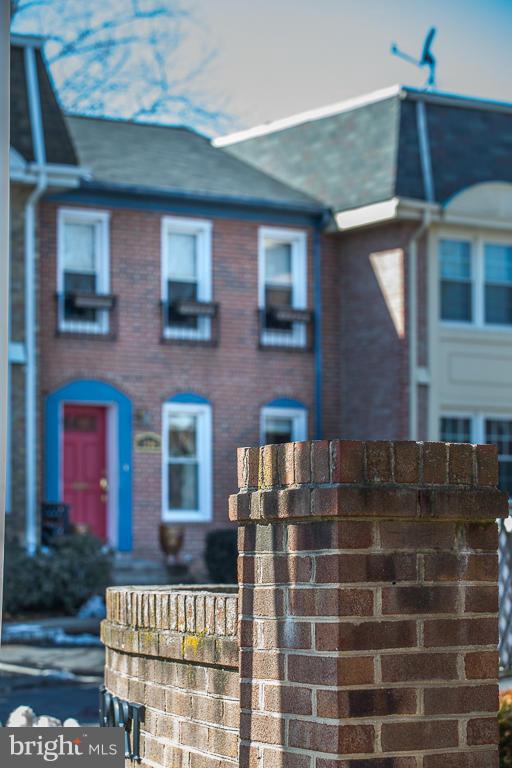 VIRGINIA VILLAGE - Residential