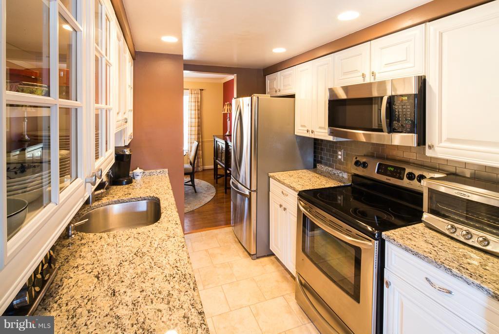 VIRGINIA VILLAGE - Residential