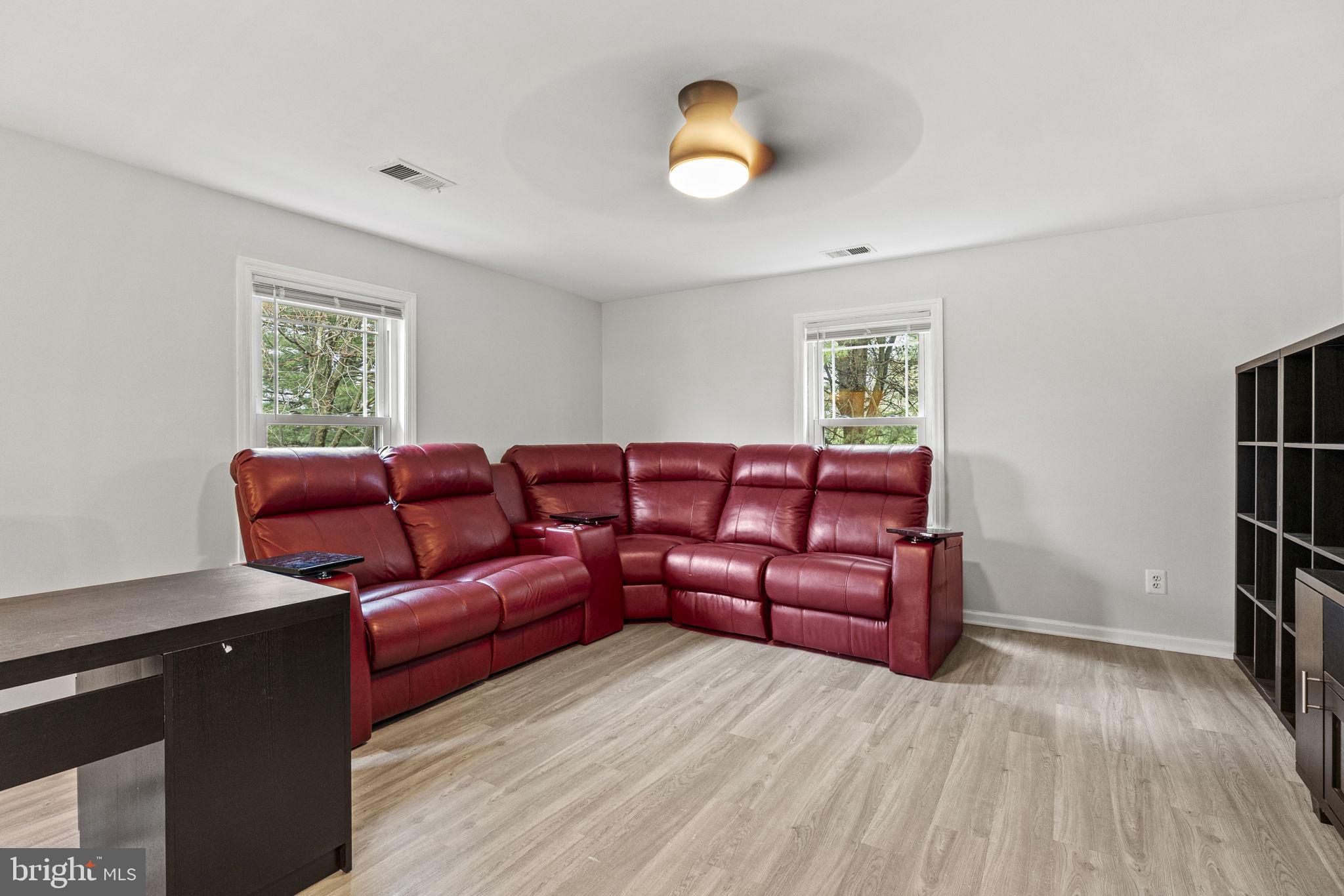 SENECA UPLAND - Residential