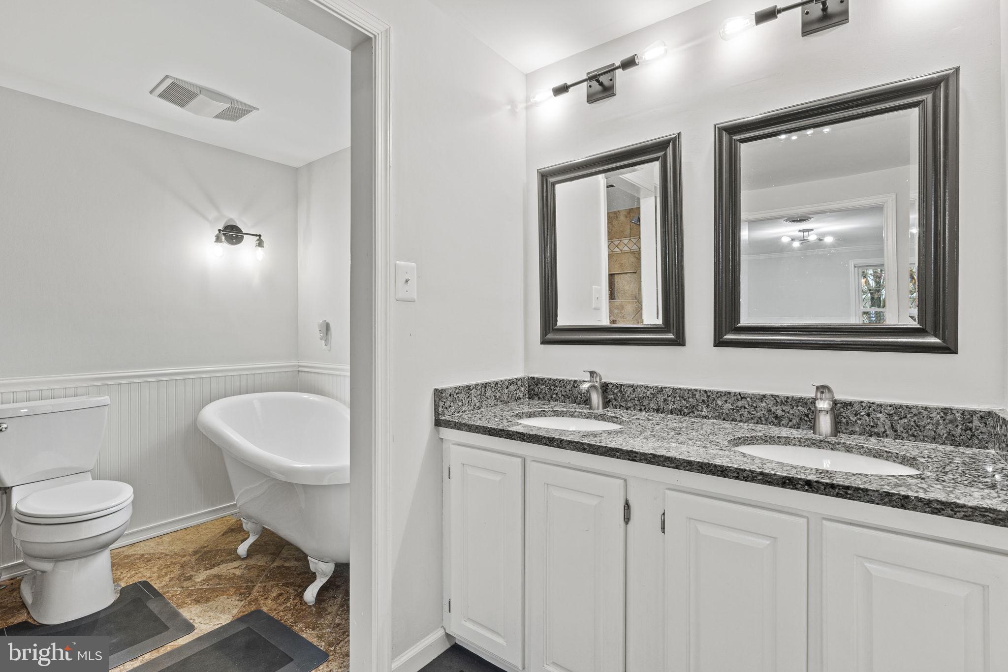 SENECA UPLAND - Residential