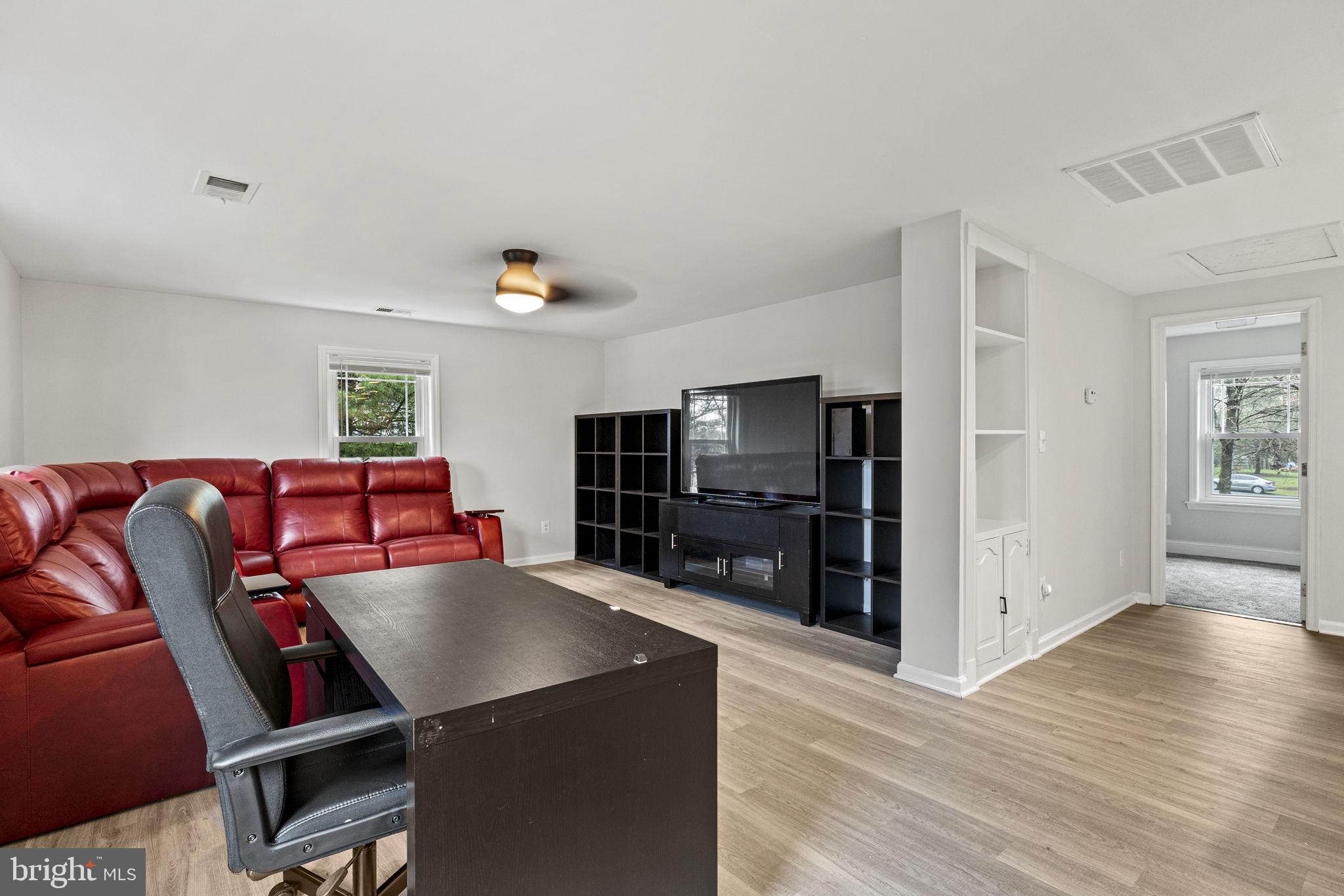 SENECA UPLAND - Residential