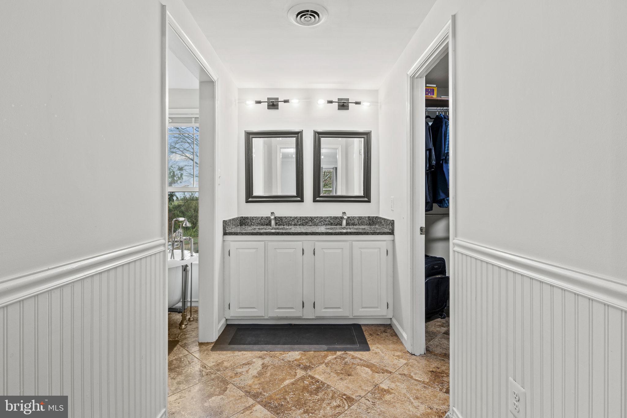 SENECA UPLAND - Residential