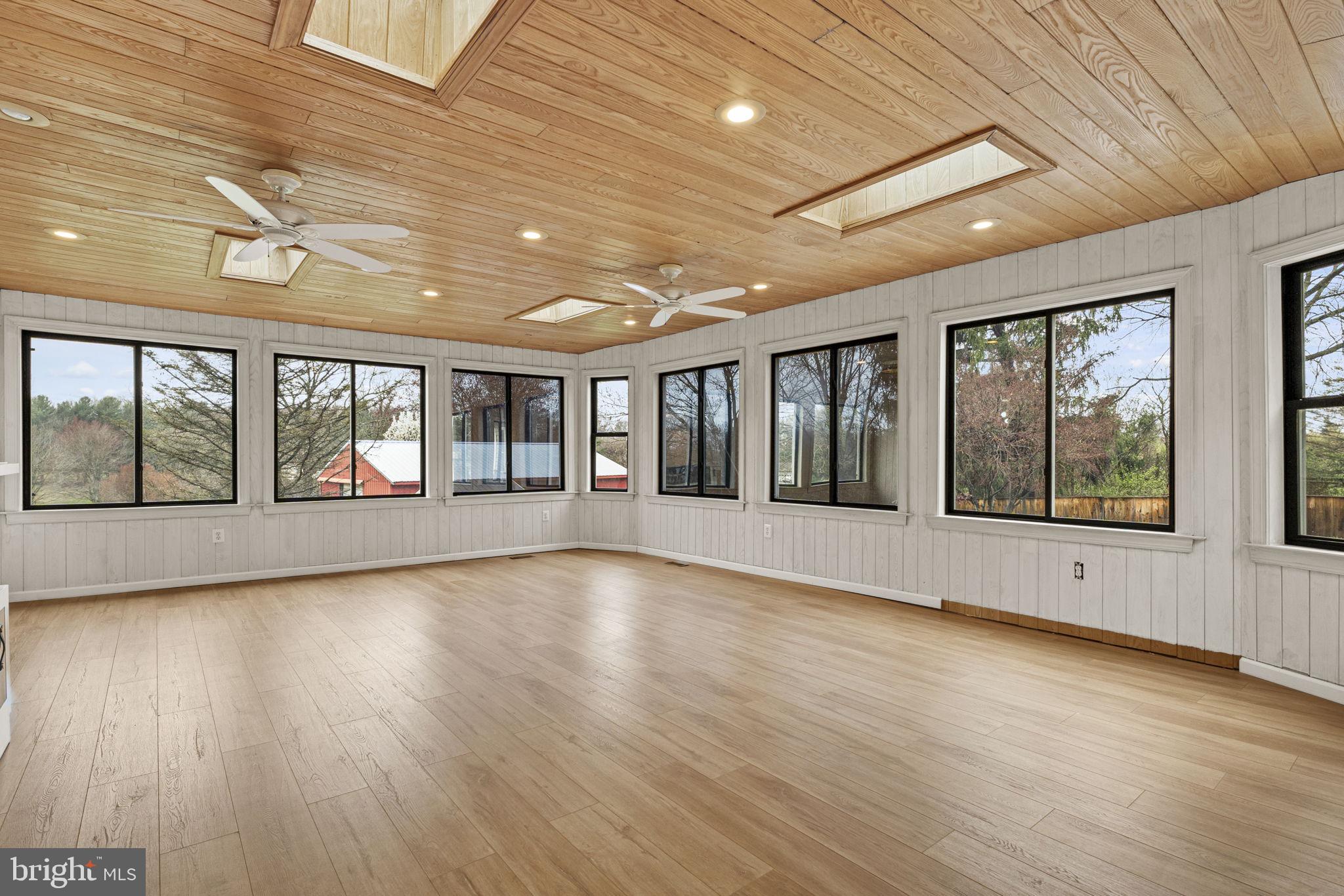 SENECA UPLAND - Residential