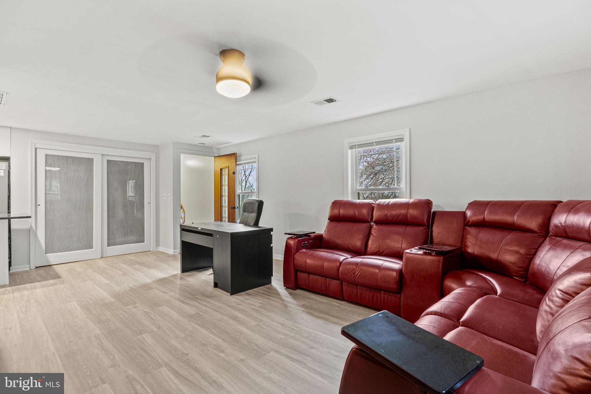 SENECA UPLAND - Residential