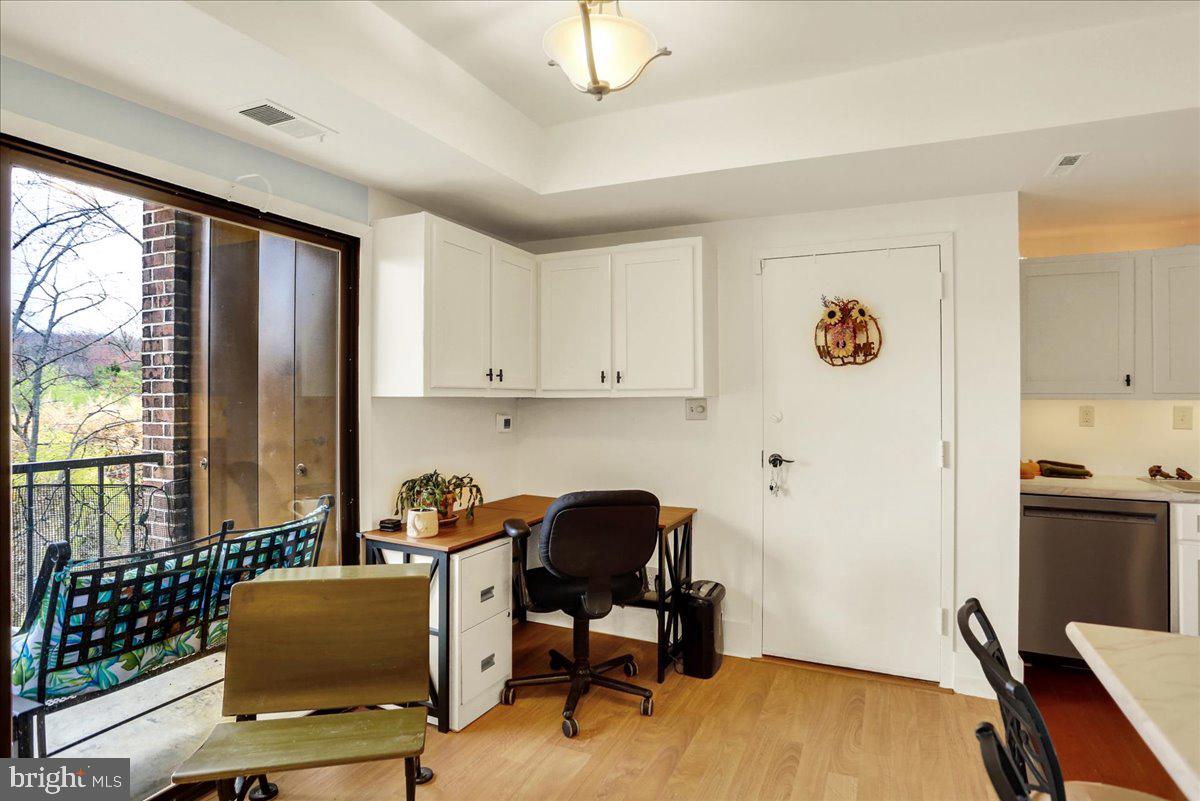 FLYING HILLS - Residential