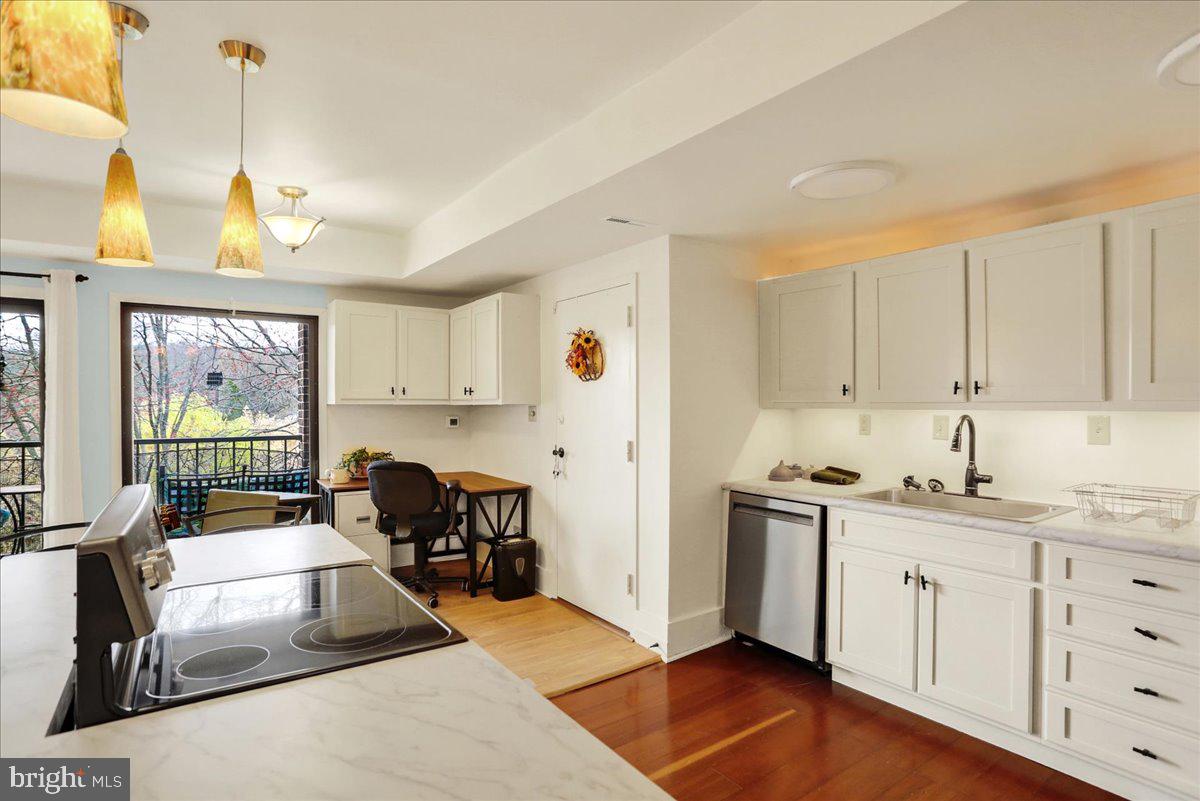 FLYING HILLS - Residential