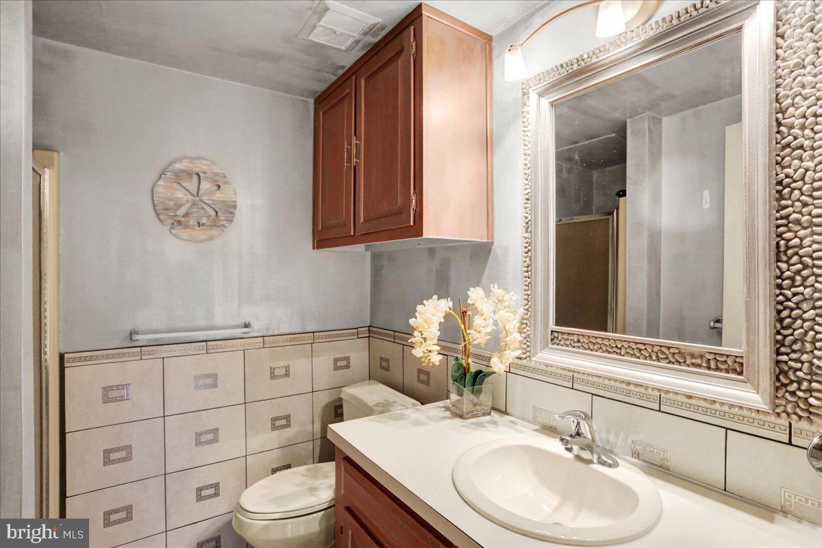 FLYING HILLS - Residential