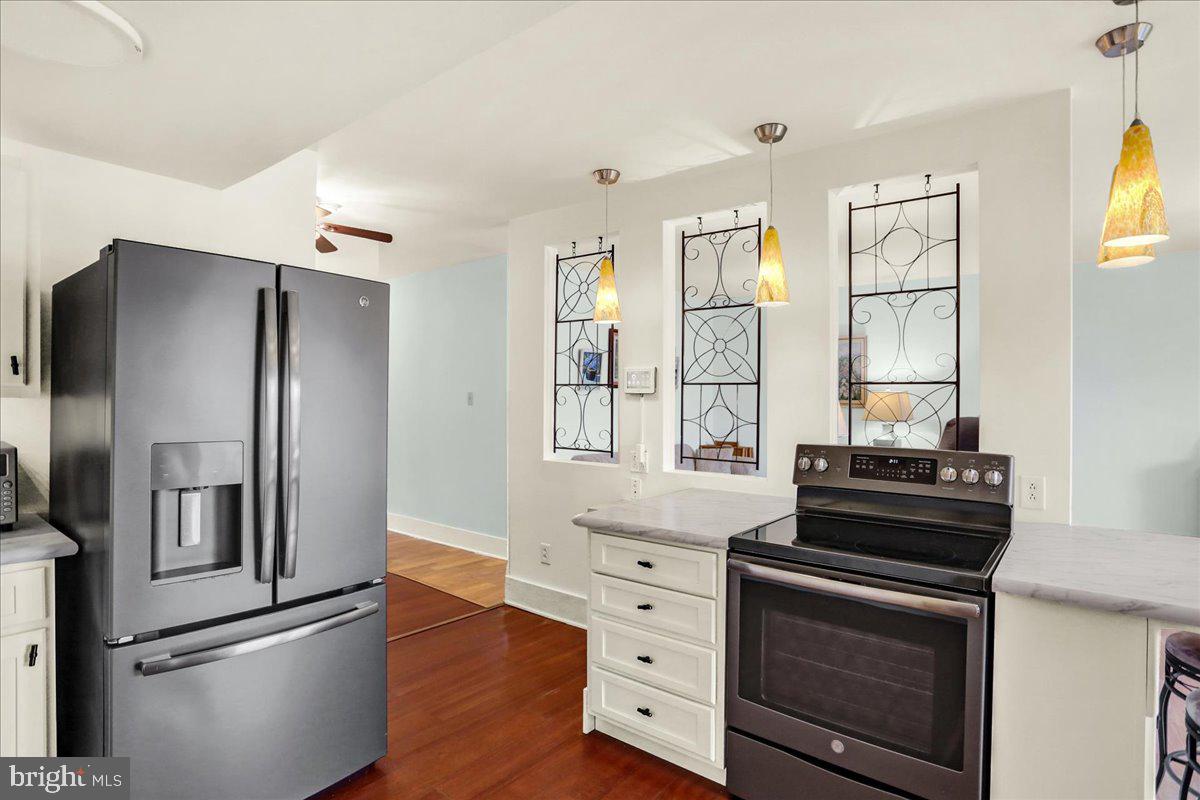 FLYING HILLS - Residential