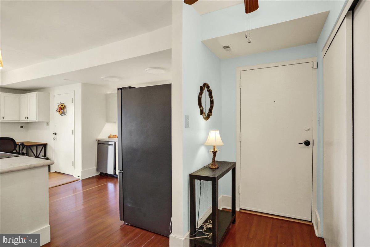 FLYING HILLS - Residential