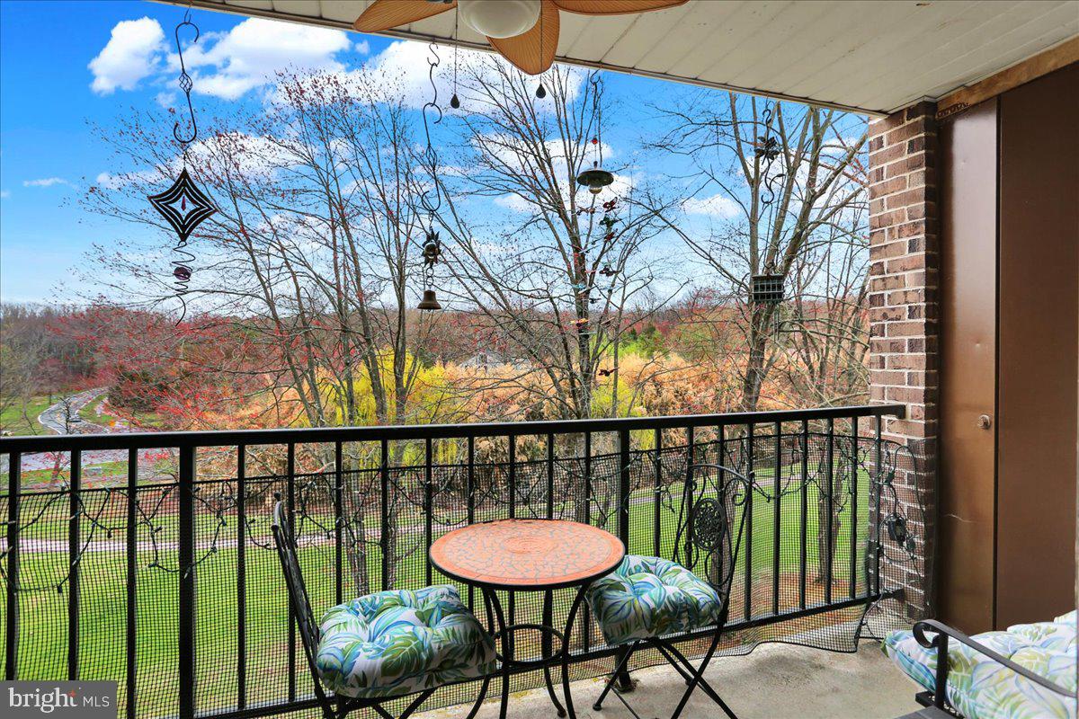 FLYING HILLS - Residential