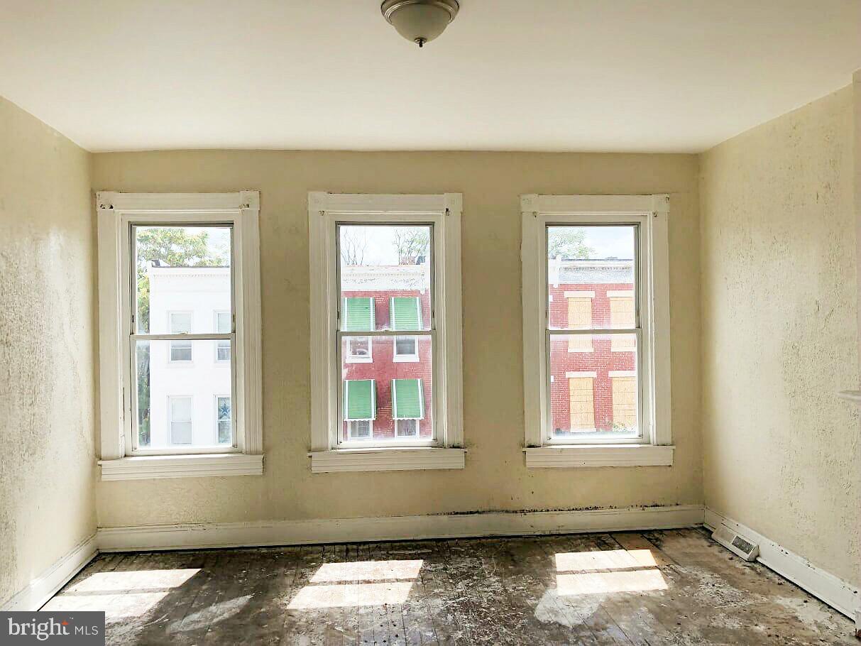 FRANKLIN SQUARE HISTORIC DISTRICT - Residential