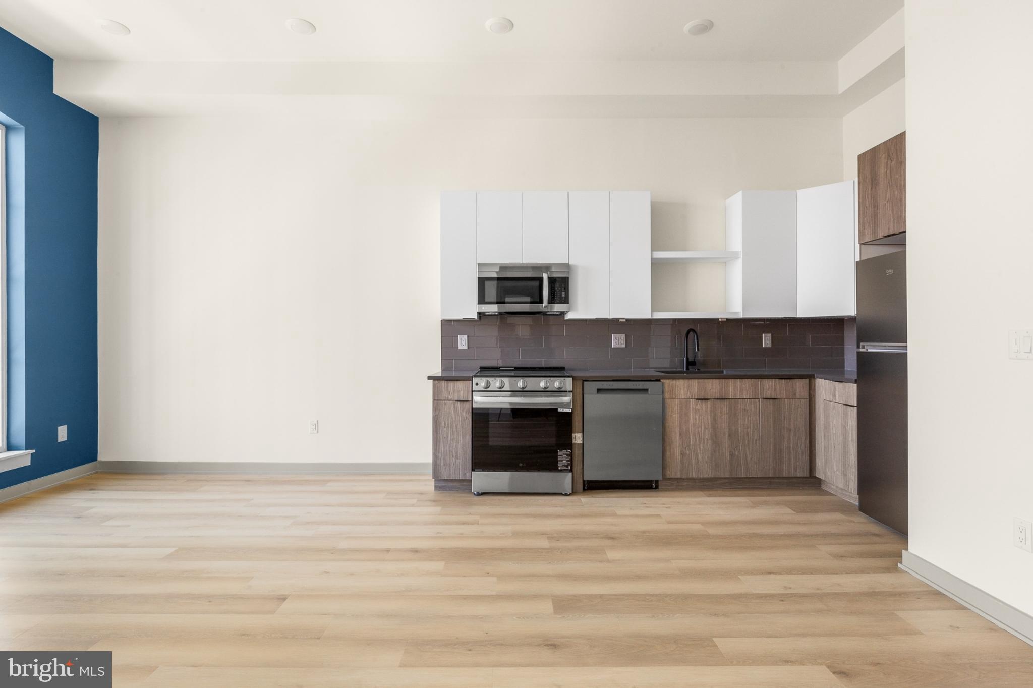 SPRING GARDEN - Residential Lease