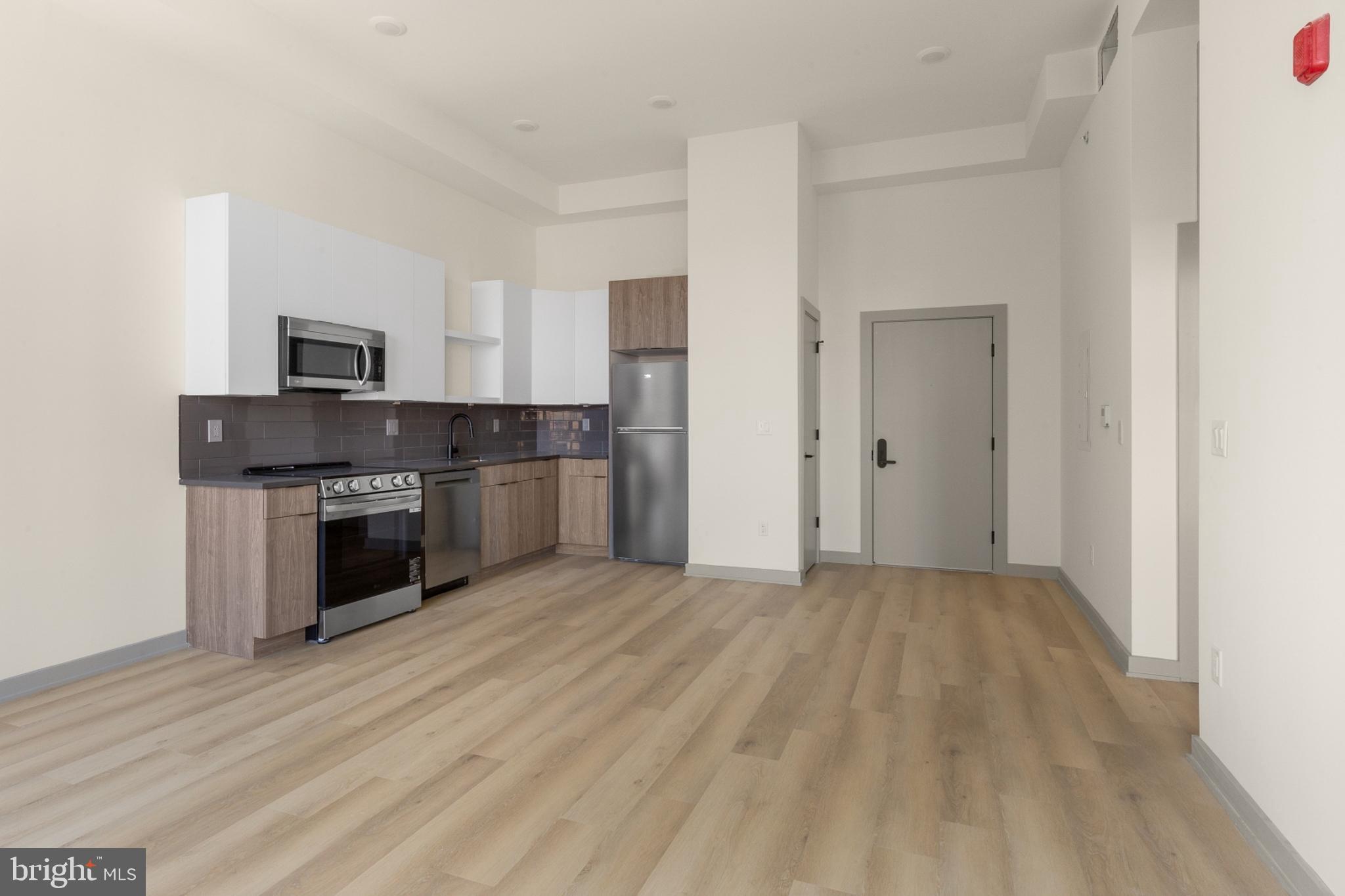 SPRING GARDEN - Residential Lease