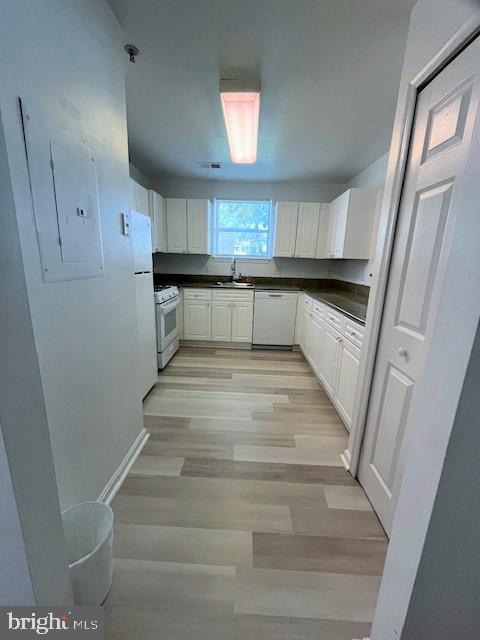 LAKESHORE CONDO - Residential