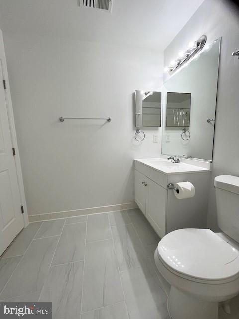 LAKESHORE CONDO - Residential