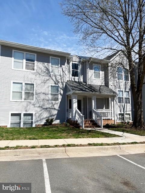 LAKESHORE CONDO - Residential