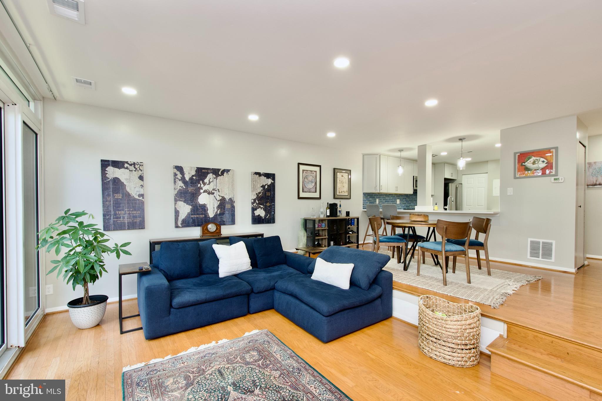 CONCORD MEWS - Residential Lease