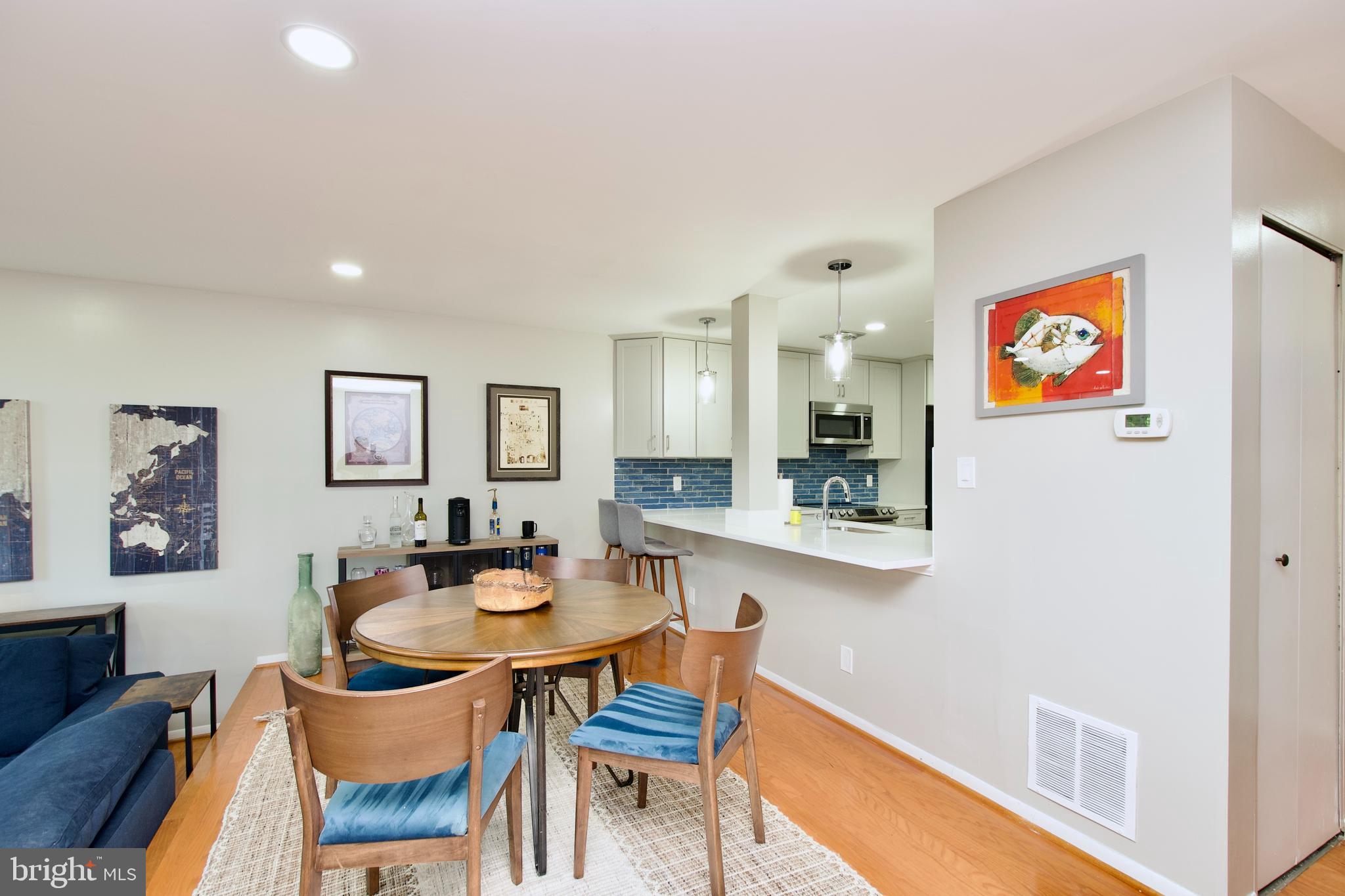 CONCORD MEWS - Residential Lease