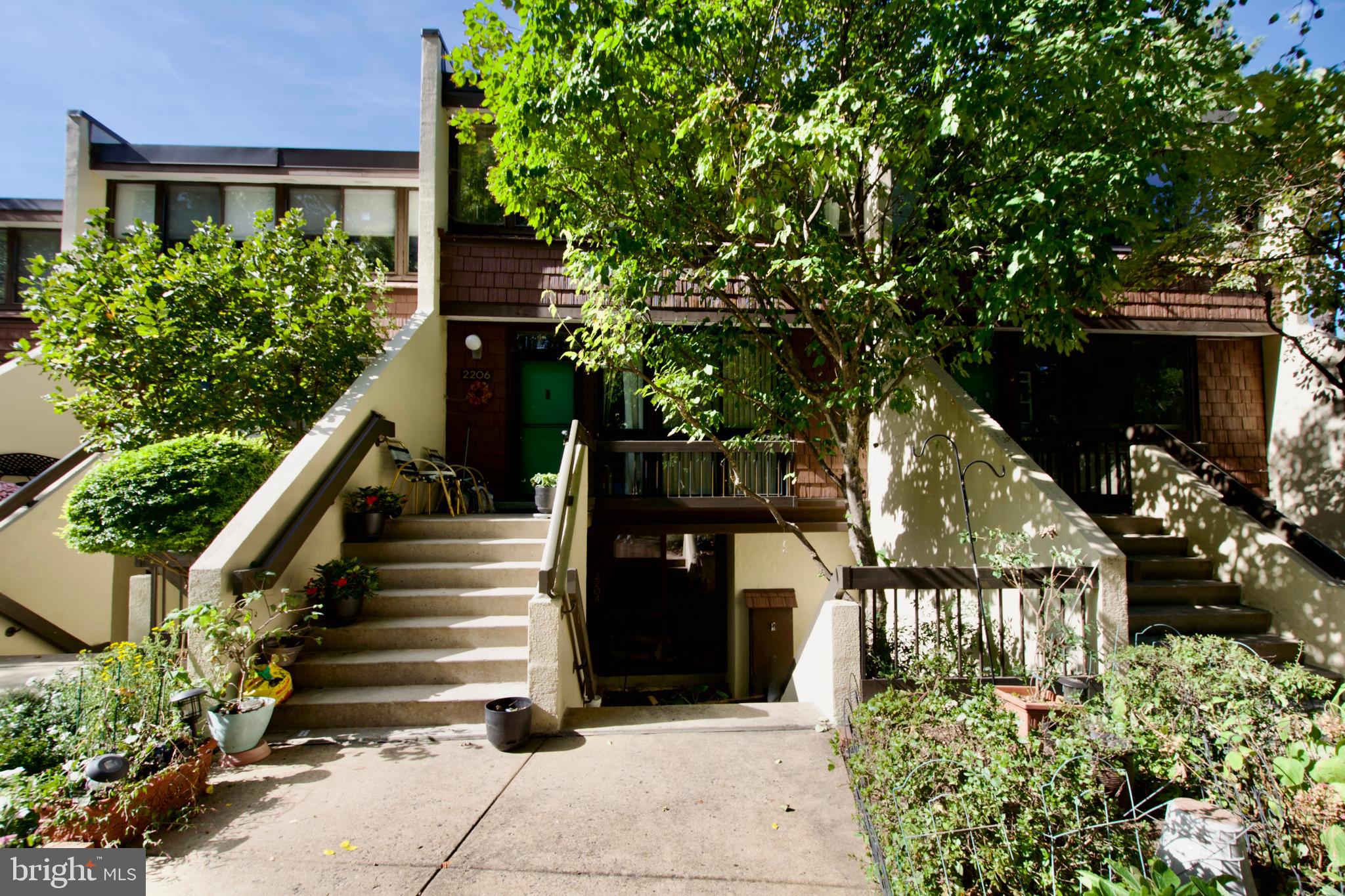 CONCORD MEWS - Residential Lease