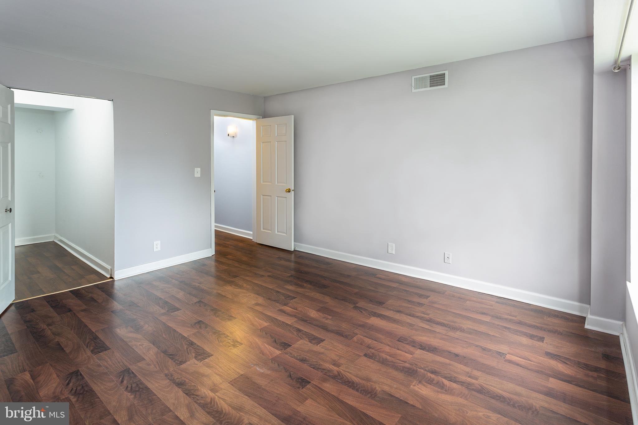 THE COLONIES - Residential