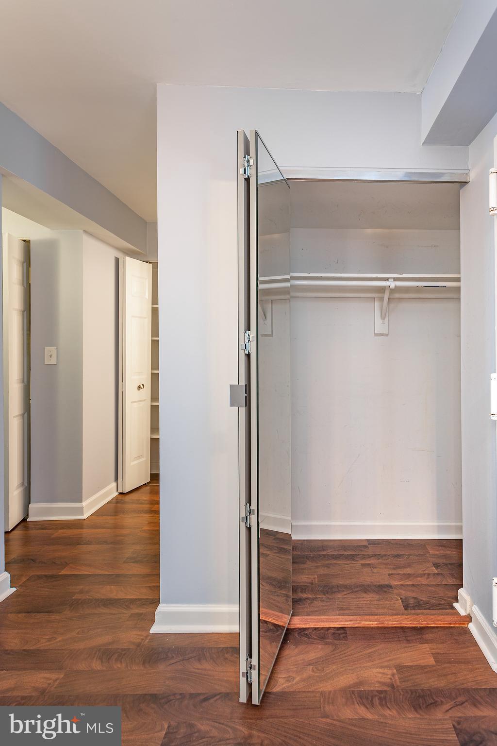 THE COLONIES - Residential