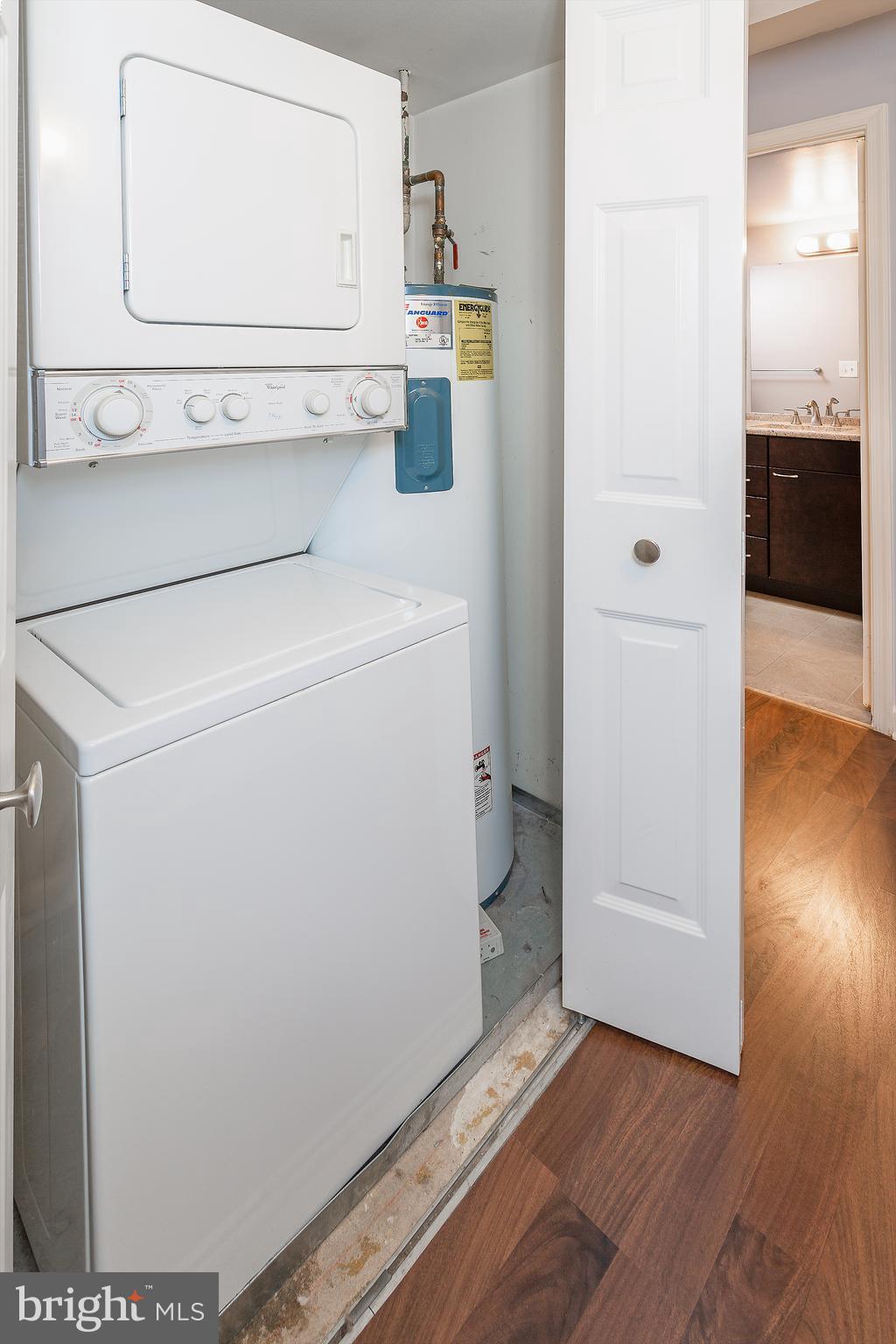 THE COLONIES - Residential