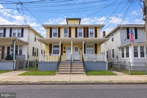 Townhouse For Sale - 240 Filmore Street<br/> RIVERSIDE, NJ 08075