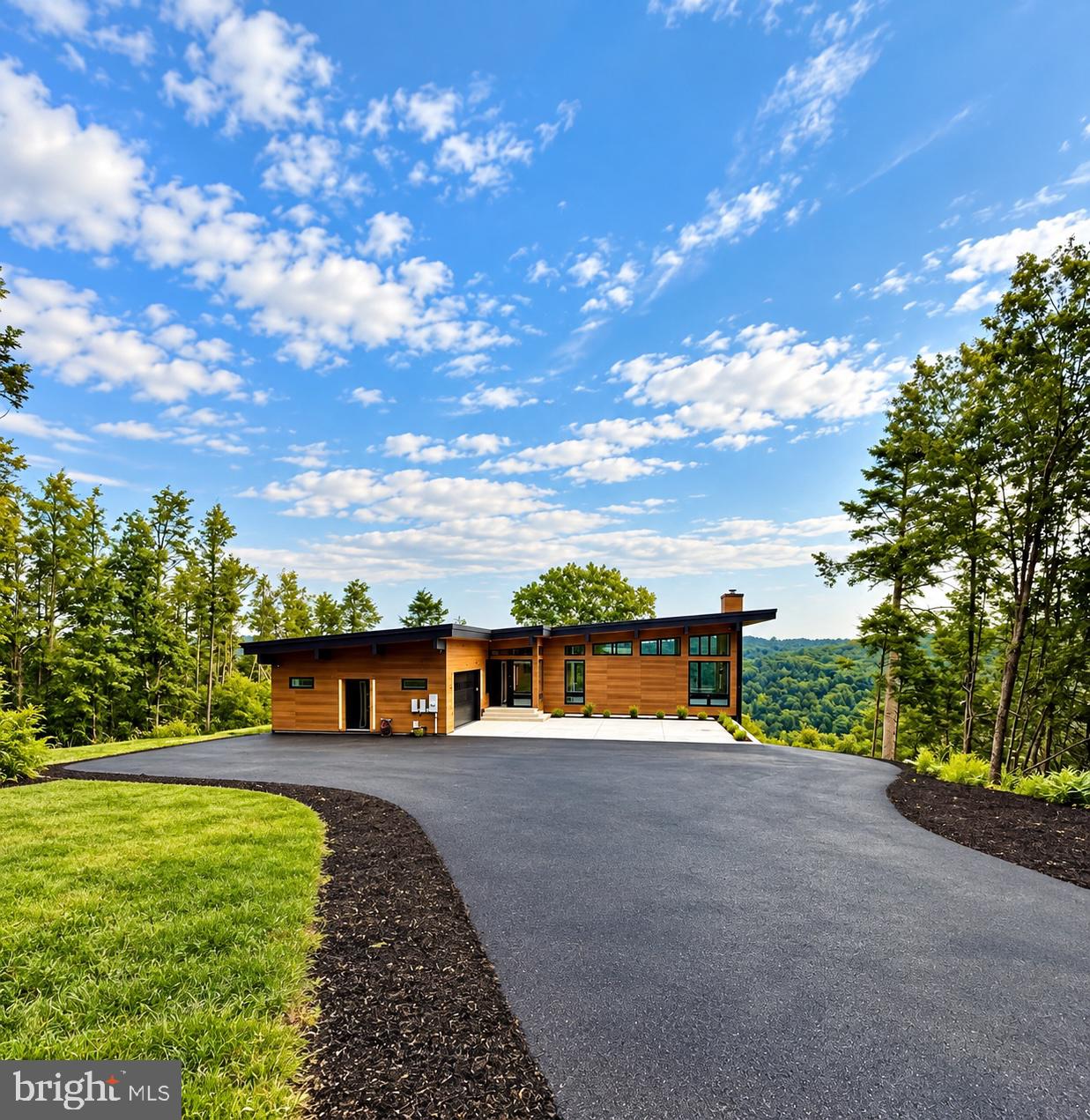 265 LA MONTAGE DRIVE