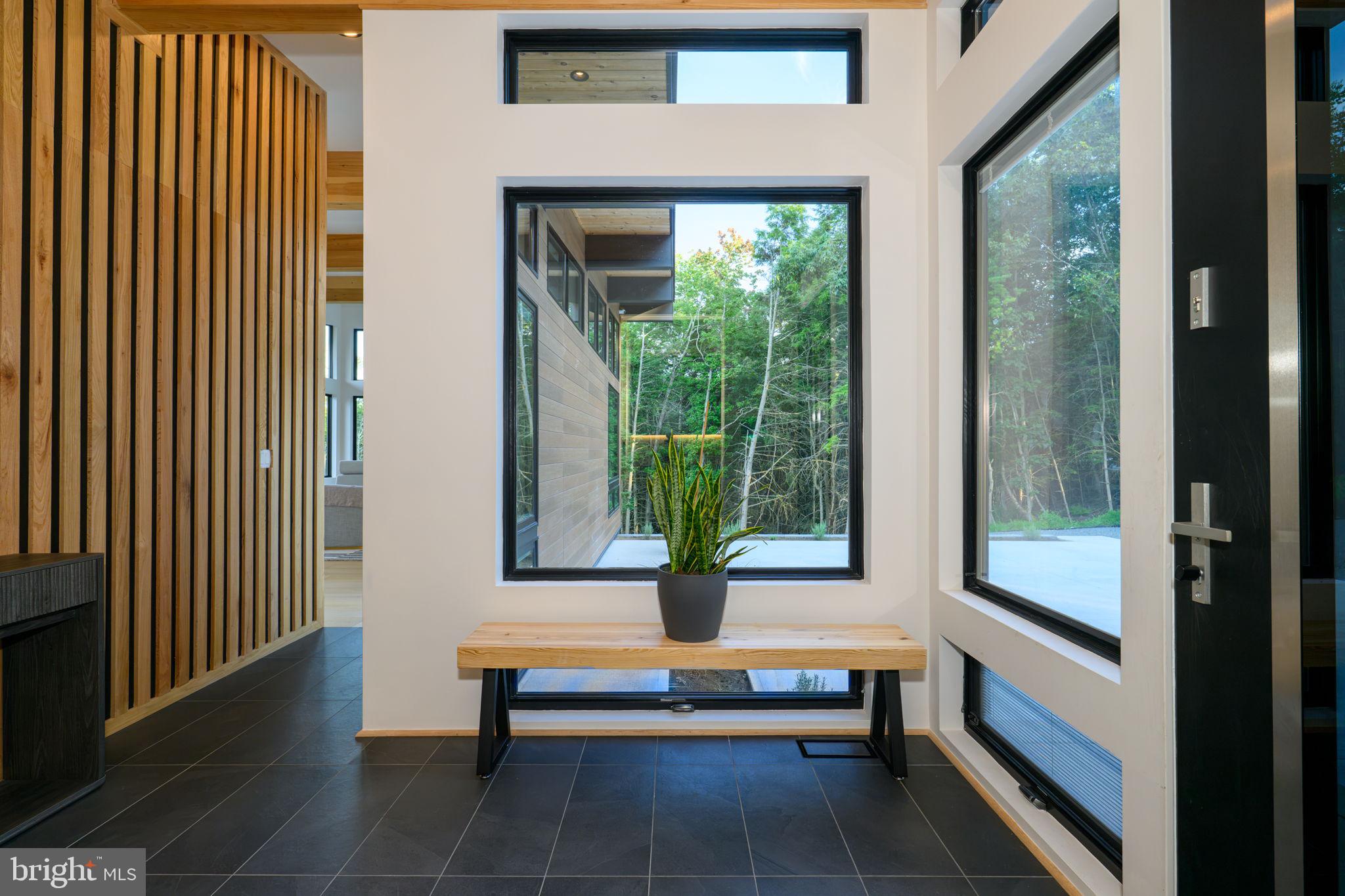 265 LA MONTAGE DRIVE