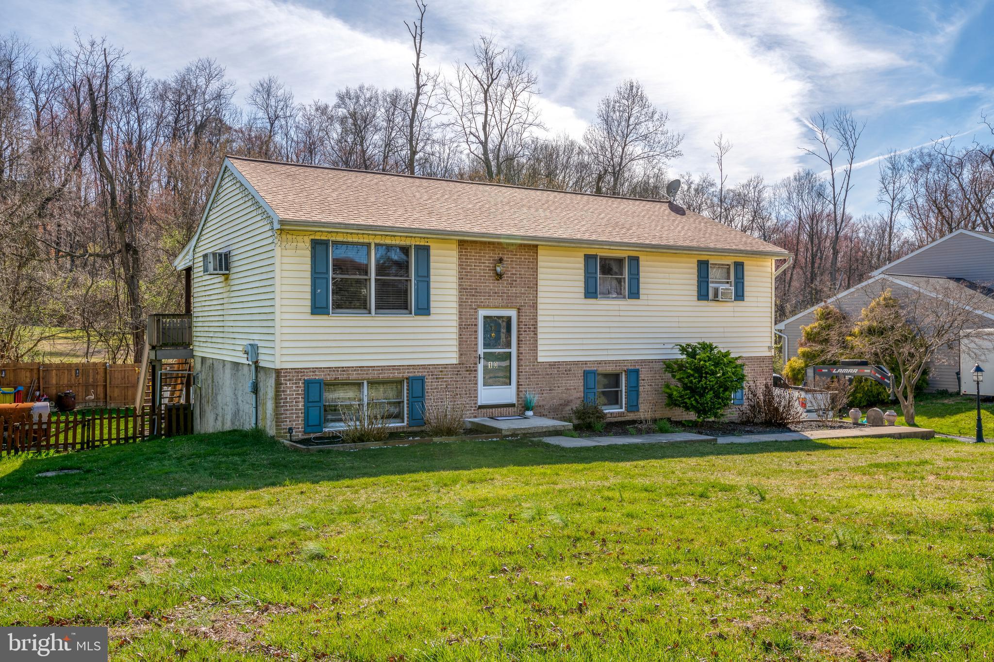 ORCHARD HILLS - Residential