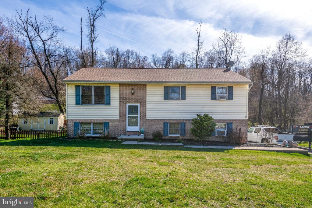 Photo of 10 Peach Lane, Conestoga, PA 17516 (MLS # PALA2045292)