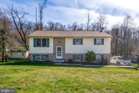 Photo of 10 Peach Lane, Conestoga, PA 17516 (MLS # PALA2045292)