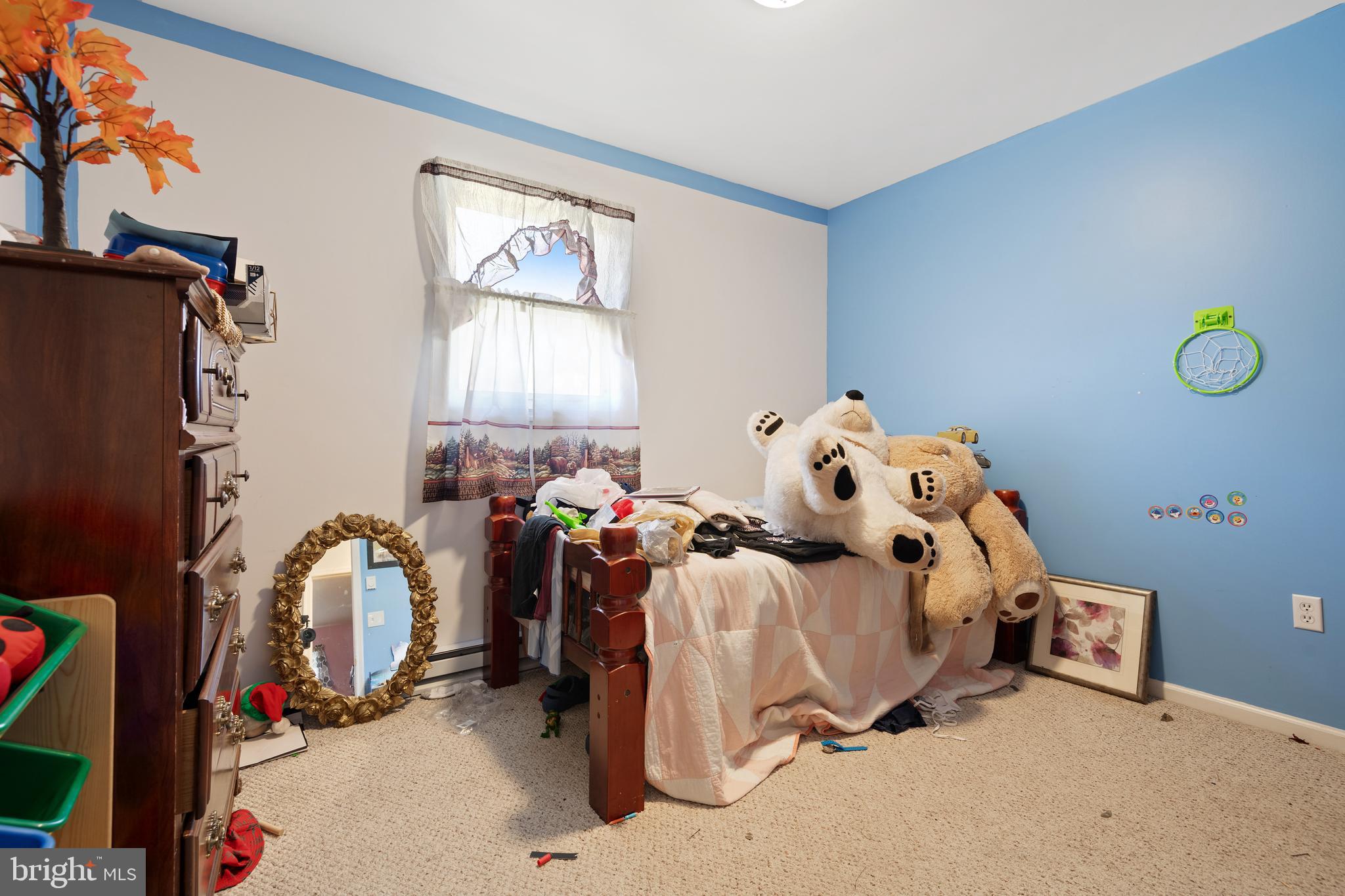 ORCHARD HILLS - Residential