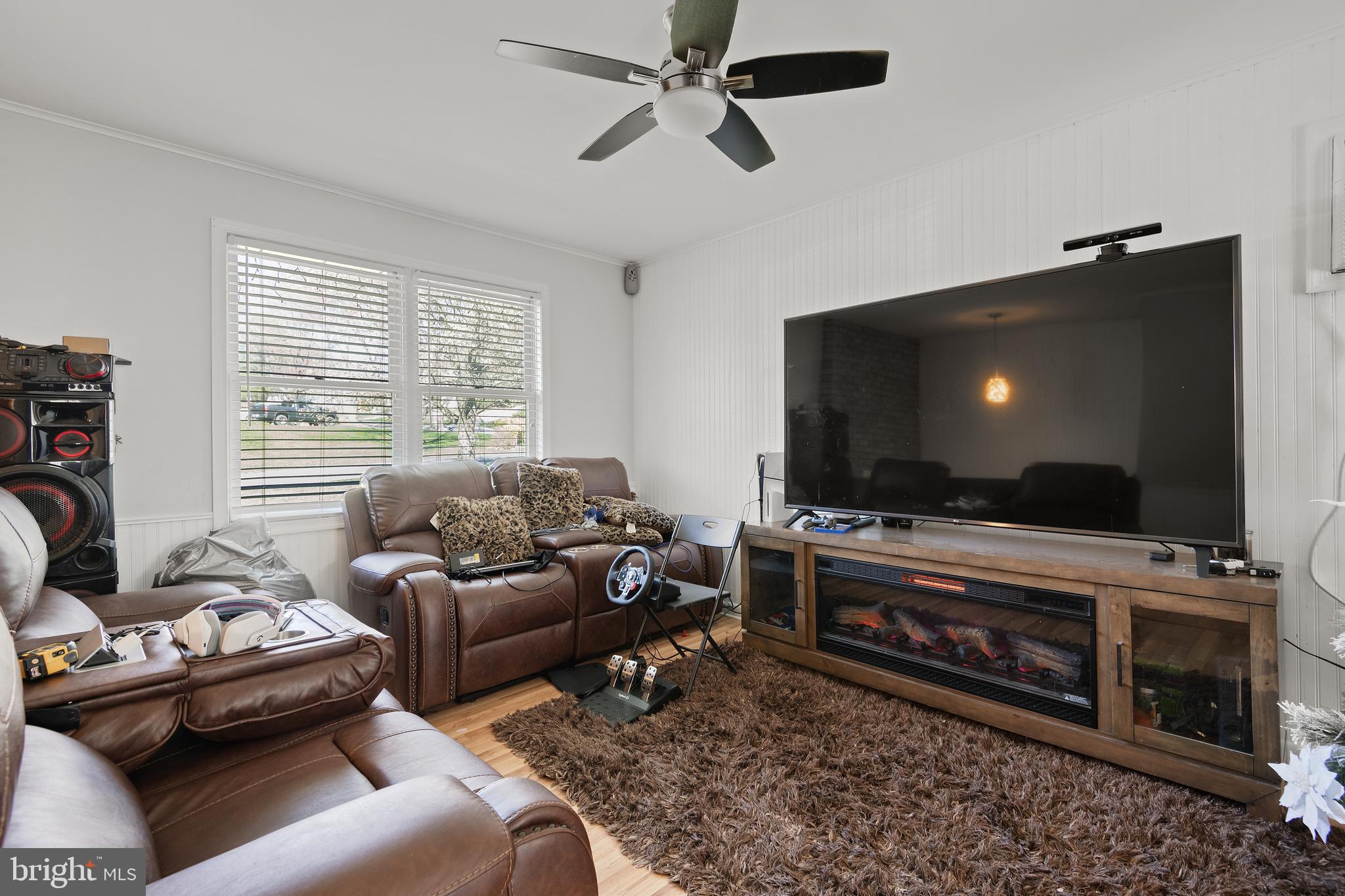 ORCHARD HILLS - Residential