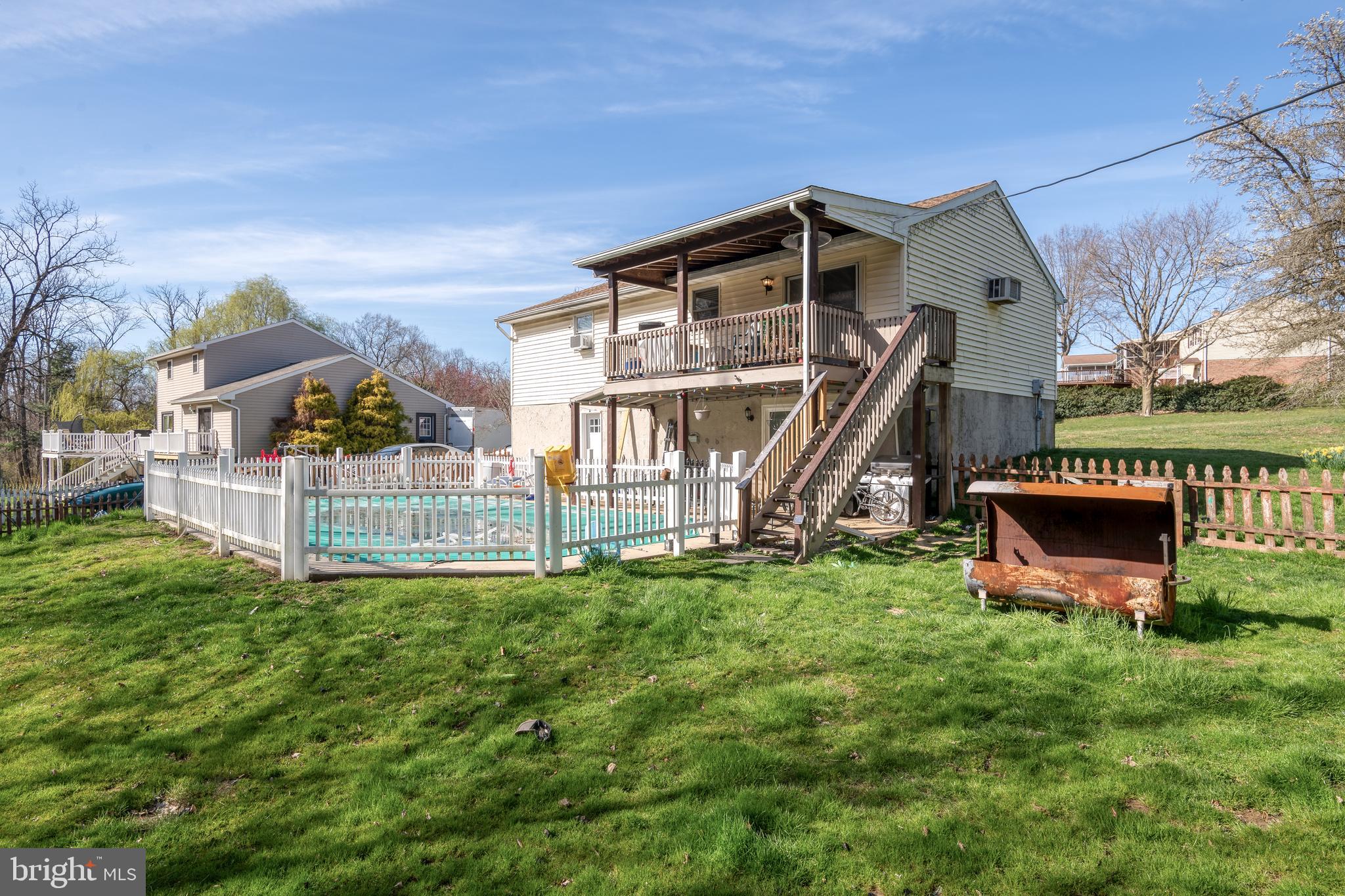 ORCHARD HILLS - Residential