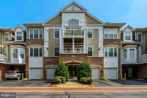 Photo of 7871 Rolling Woods Court #401, SPRINGFIELD, VA 22152 (MLS # VAFX2324312)
