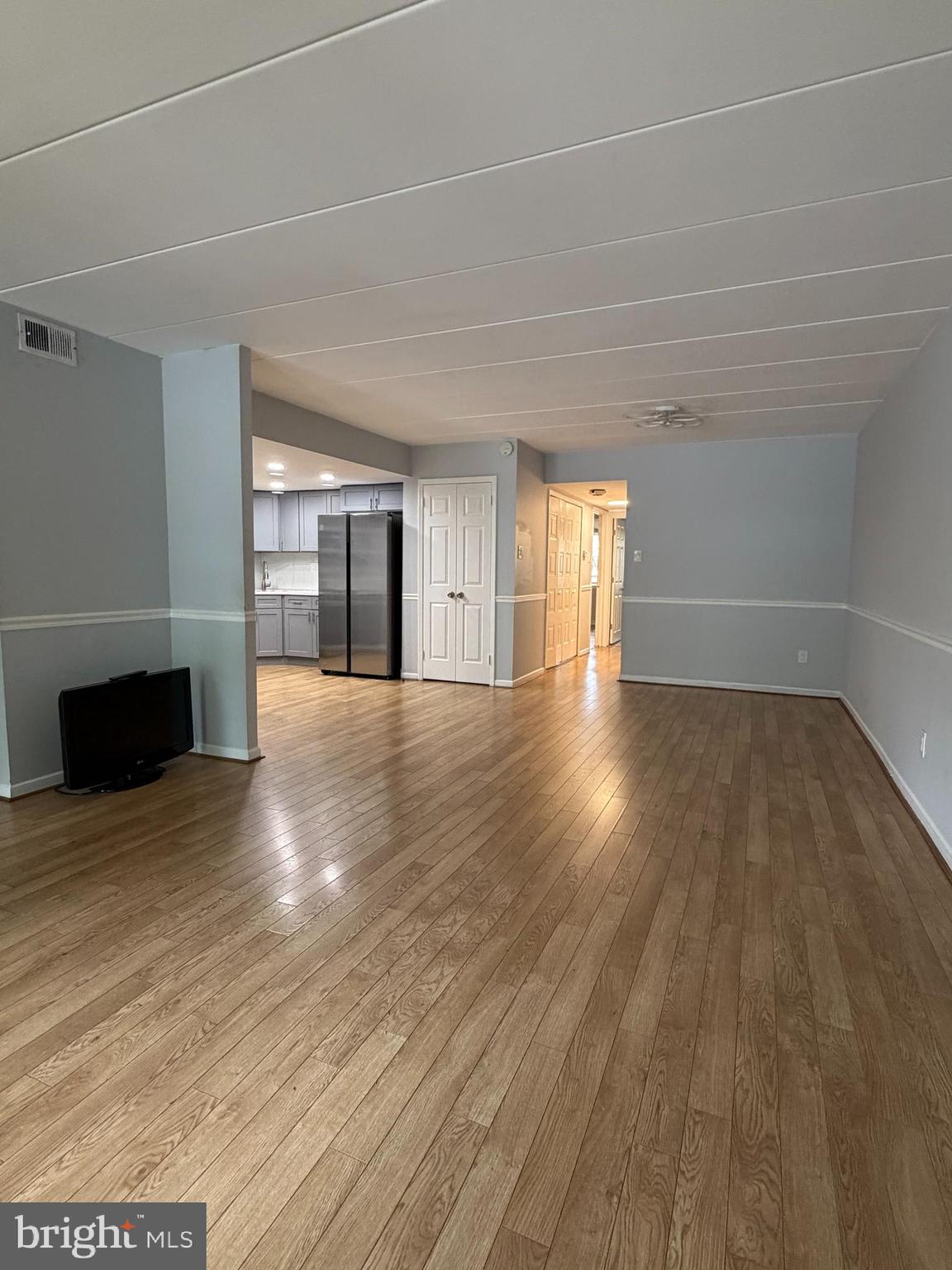 12021 BUSTLETON AVENUE 11
