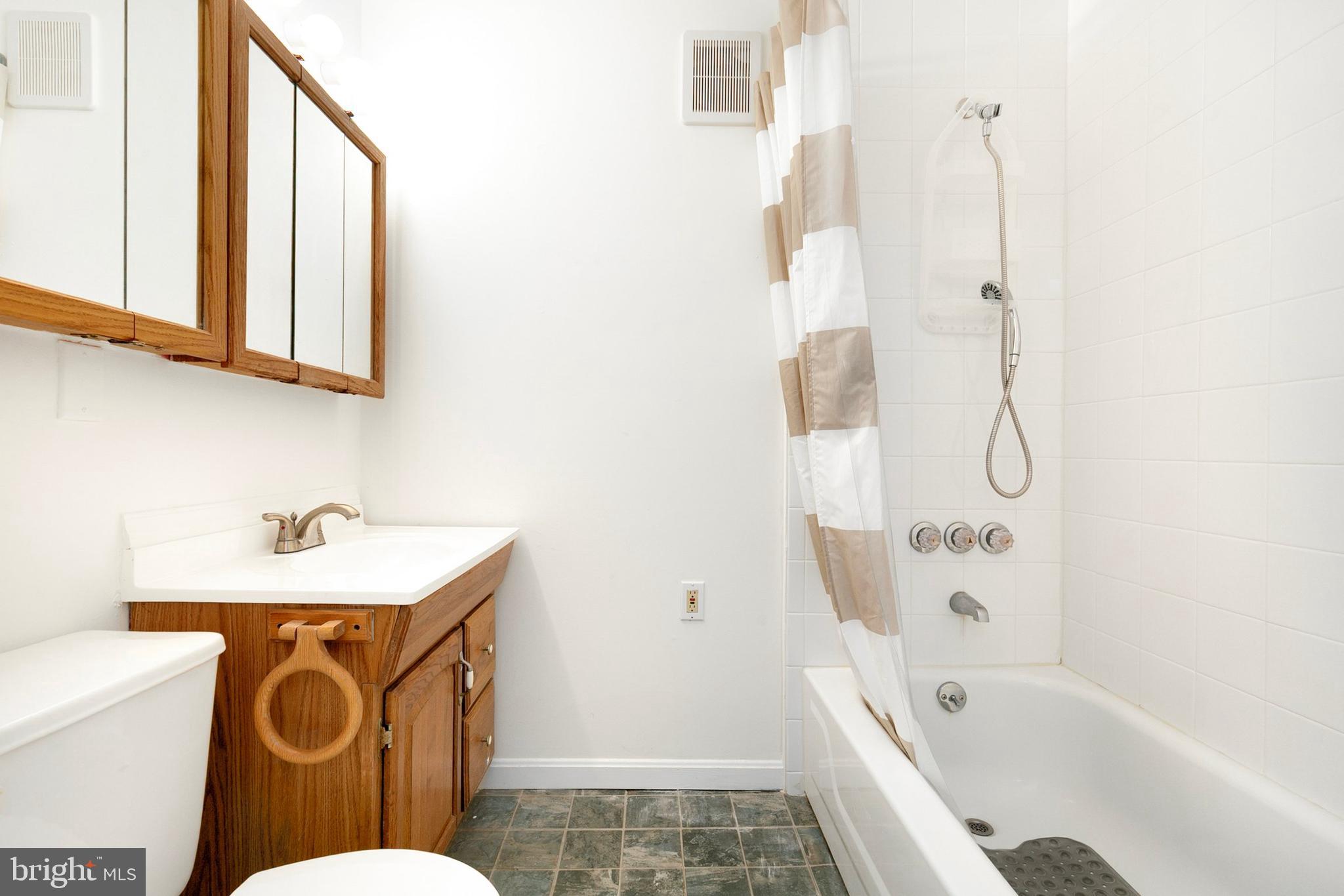 TANGLEWOOD - Residential