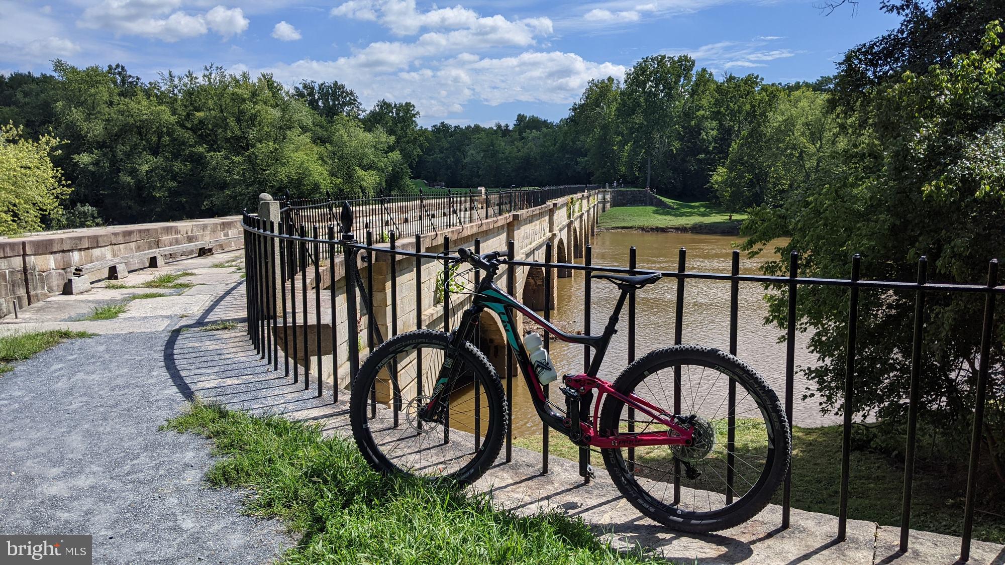 SUNRISE ESTATES - Residential