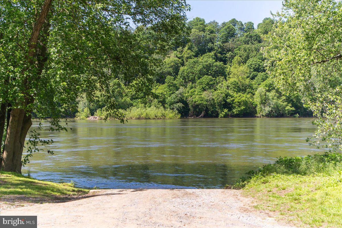 SUNRISE ESTATES - Residential