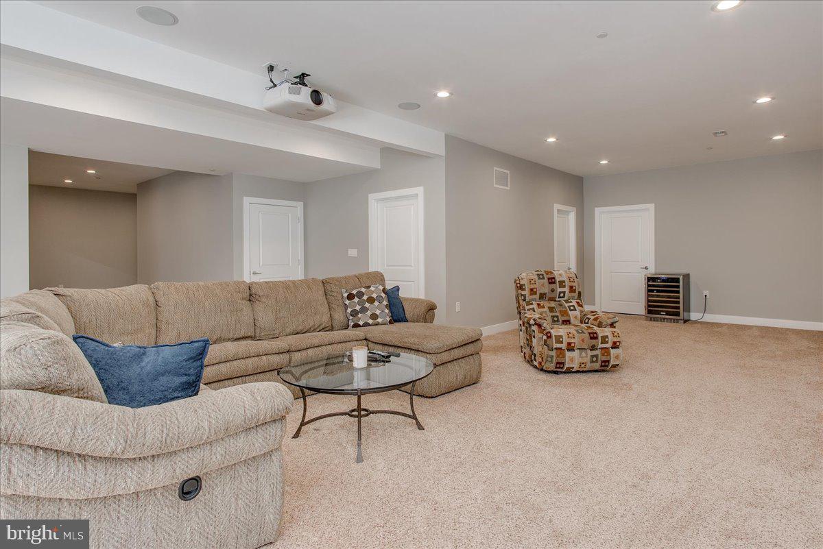 SUNRISE ESTATES - Residential