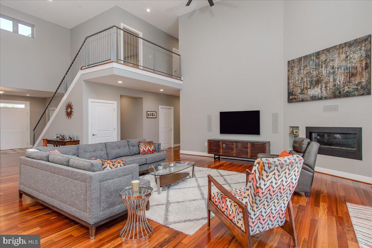 SUNRISE ESTATES - Residential