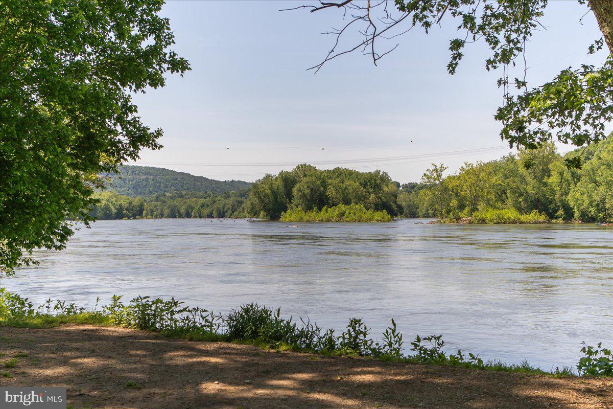 SUNRISE ESTATES - Residential