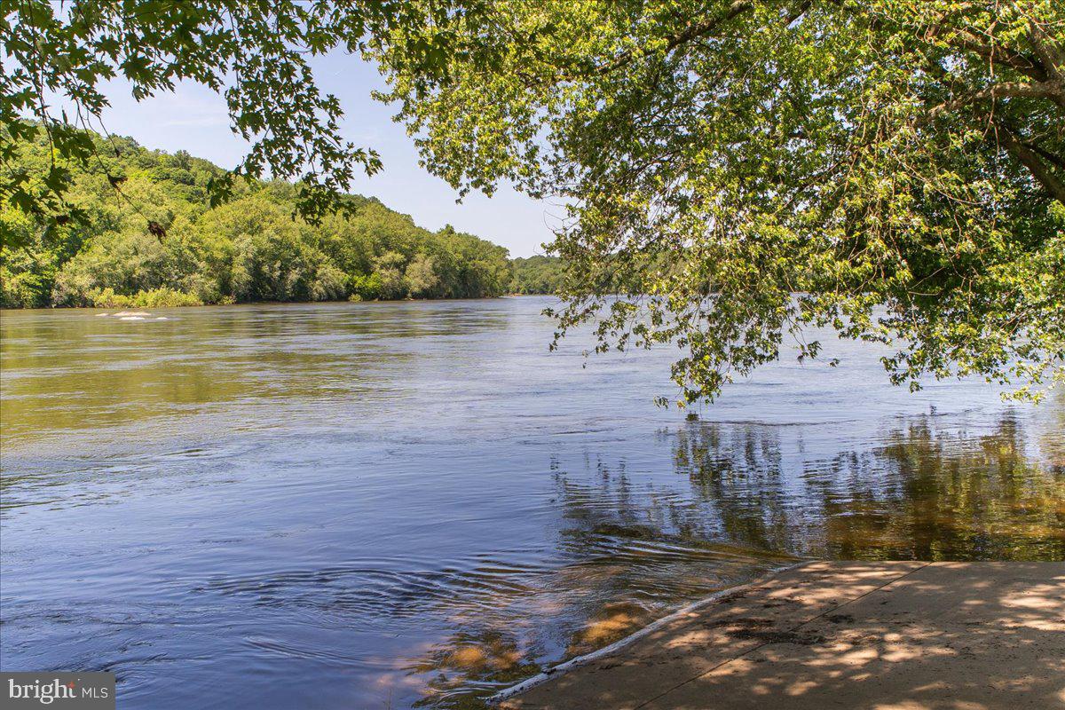 SUNRISE ESTATES - Residential